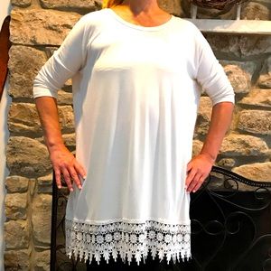 Mon Ami Women’s White W/ Lace Boutique Top Size L